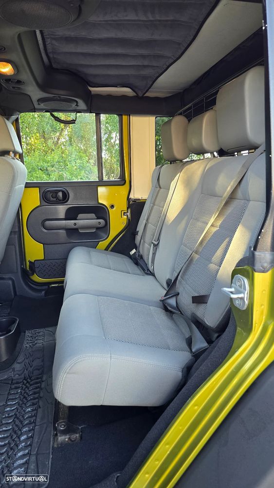 Jeep Wrangler 2.8 CRD ATX Sport - 10
