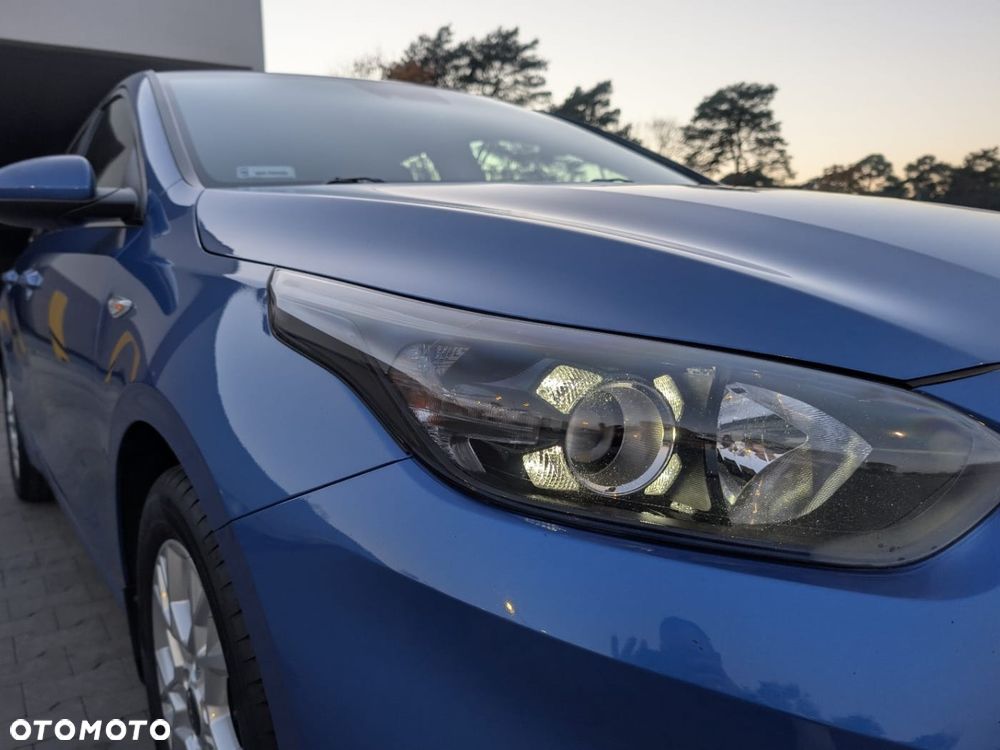 Kia Ceed - 8