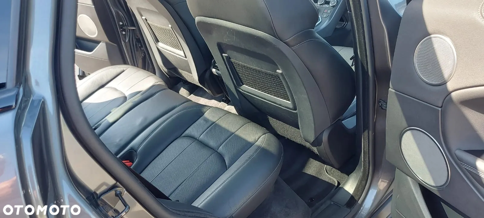 Land Rover Range Rover Evoque - 15