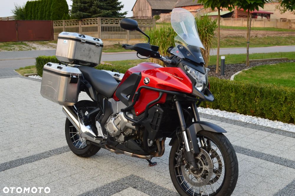 Honda VFR - 2