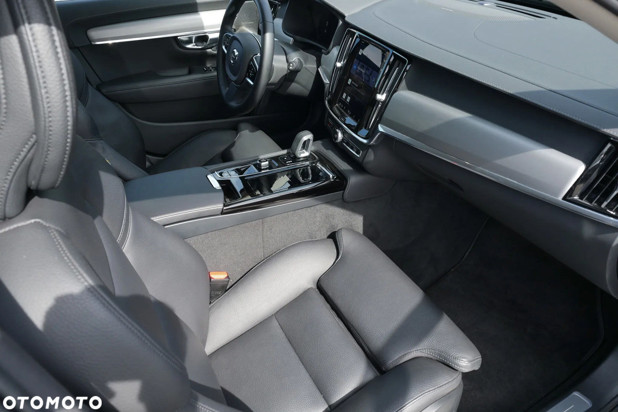 Volvo V90 T6 AWD Plug-In Hybrid Plus Bright - 13
