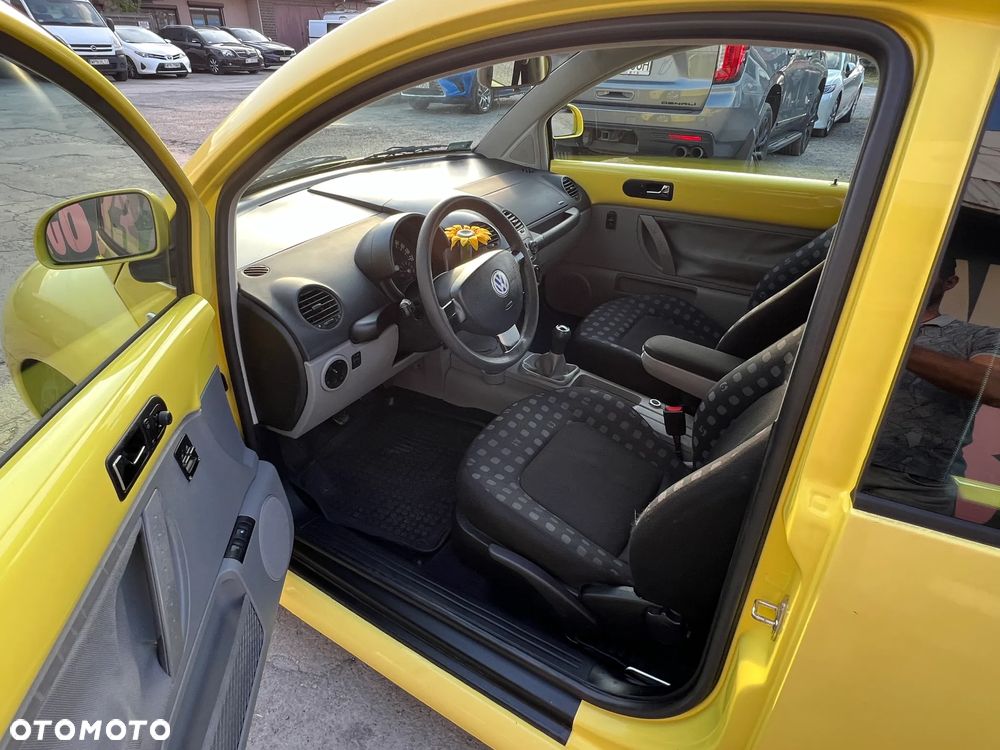 Volkswagen New Beetle 2.0 - 8