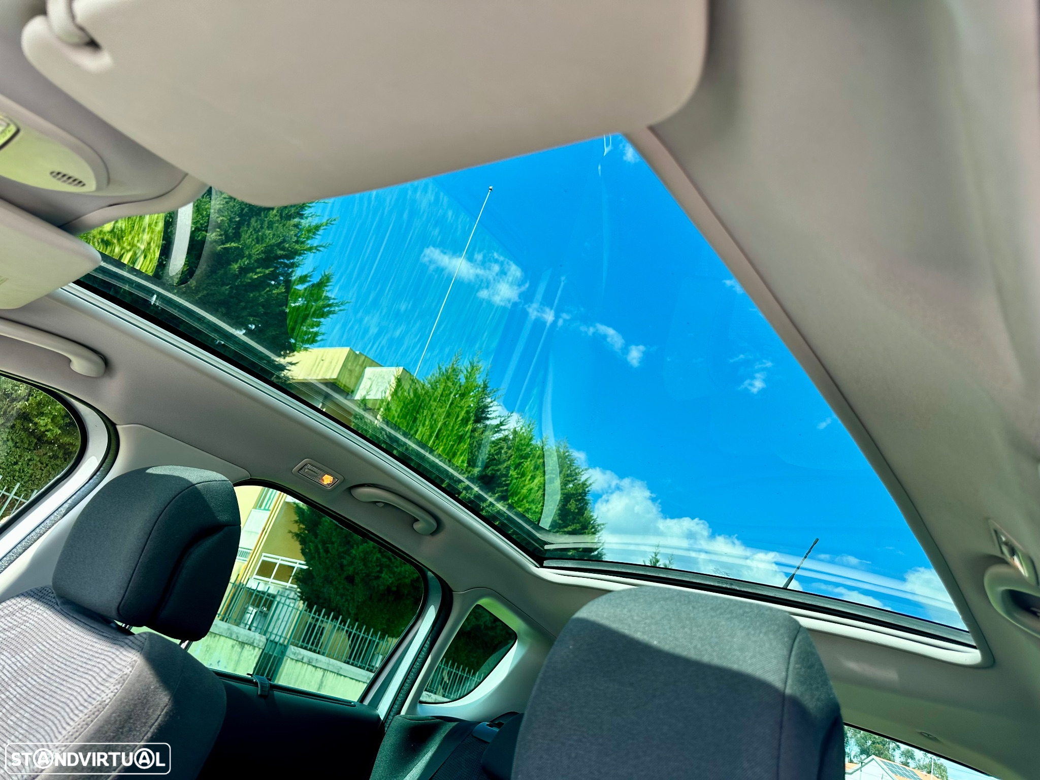 Peugeot 3008 1.6 HDi Allure - 35