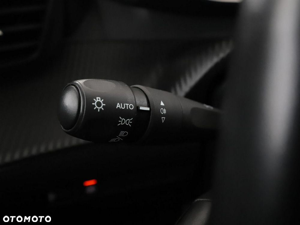 Peugeot 2008 PureTech 100 Allure - 34