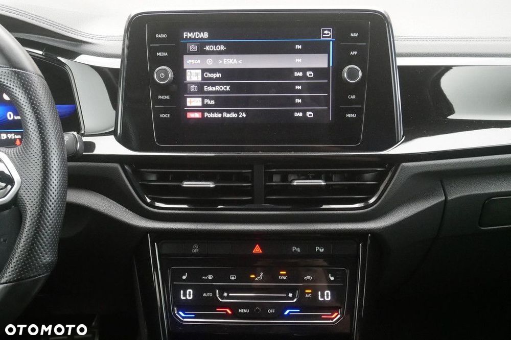 Volkswagen T-Roc - 10