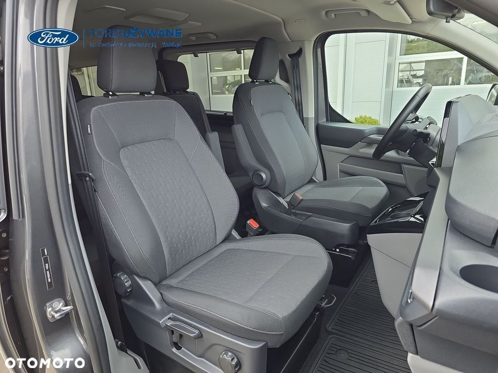 Ford Tourneo Custom - 7