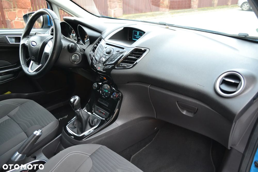 Ford Fiesta 1.0 Titanium EU6 - 23