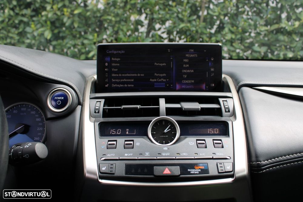 Lexus NX 300h Executive - 17