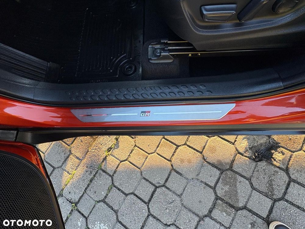 Toyota C-HR 2.0 Hybrid GR Sport - 10