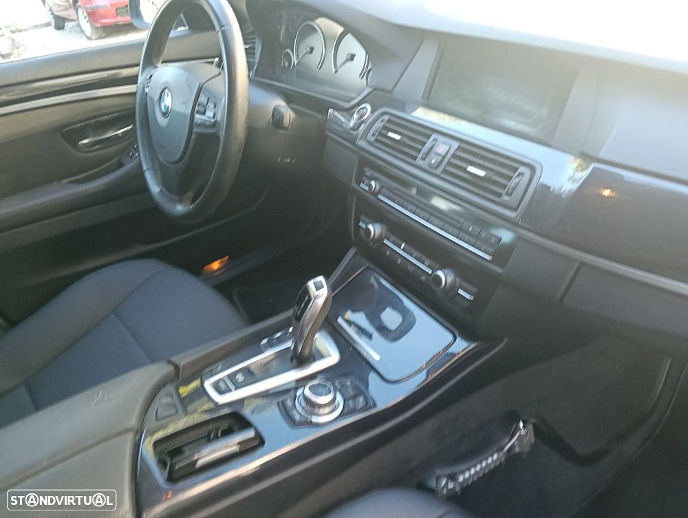 BMW 520 d Exclusive Auto 129g - 15