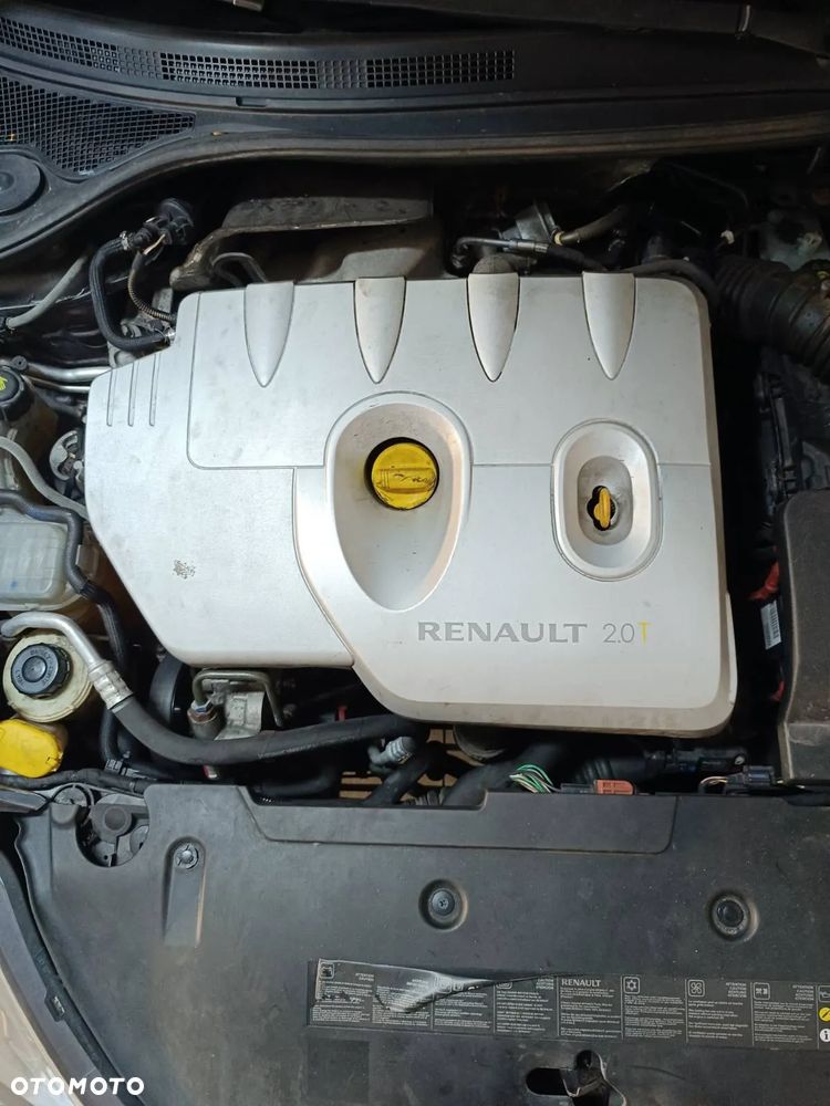 Renault Laguna 2.0T GT - 22