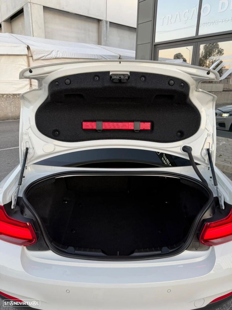 BMW 220 d Pack Desportivo M Pro Auto - 26