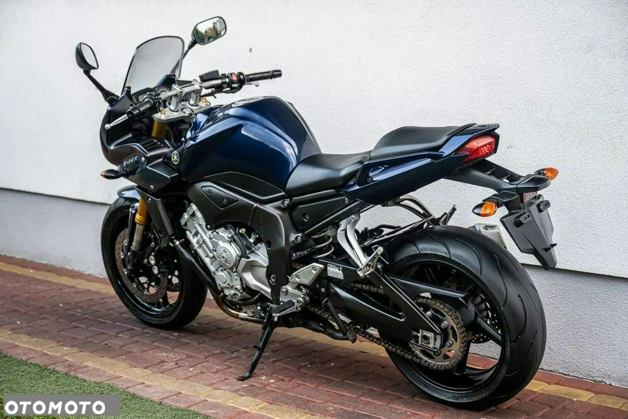 Yamaha FZ - 4
