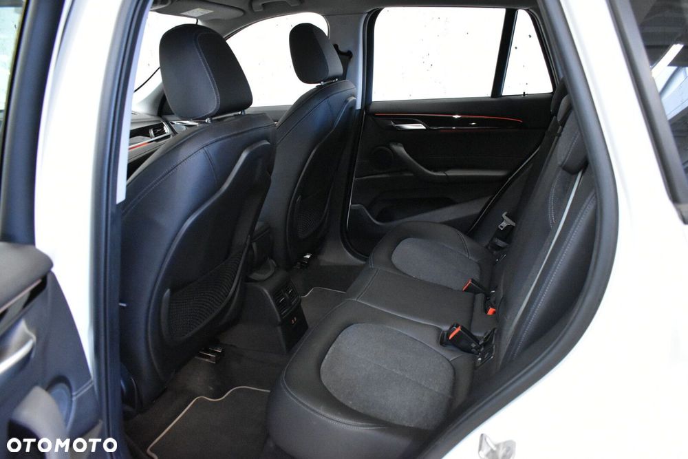 BMW X1 xDrive18d Sport Line - 21