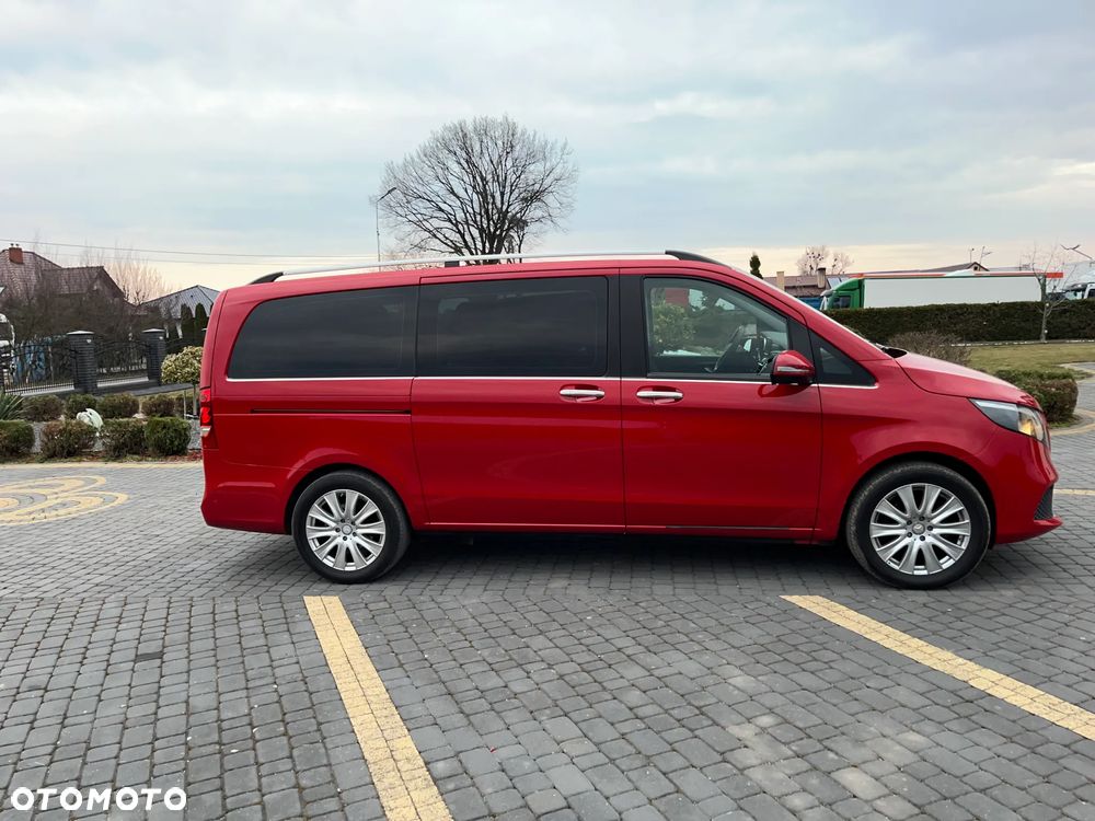 Mercedes-Benz Klasa V - 6