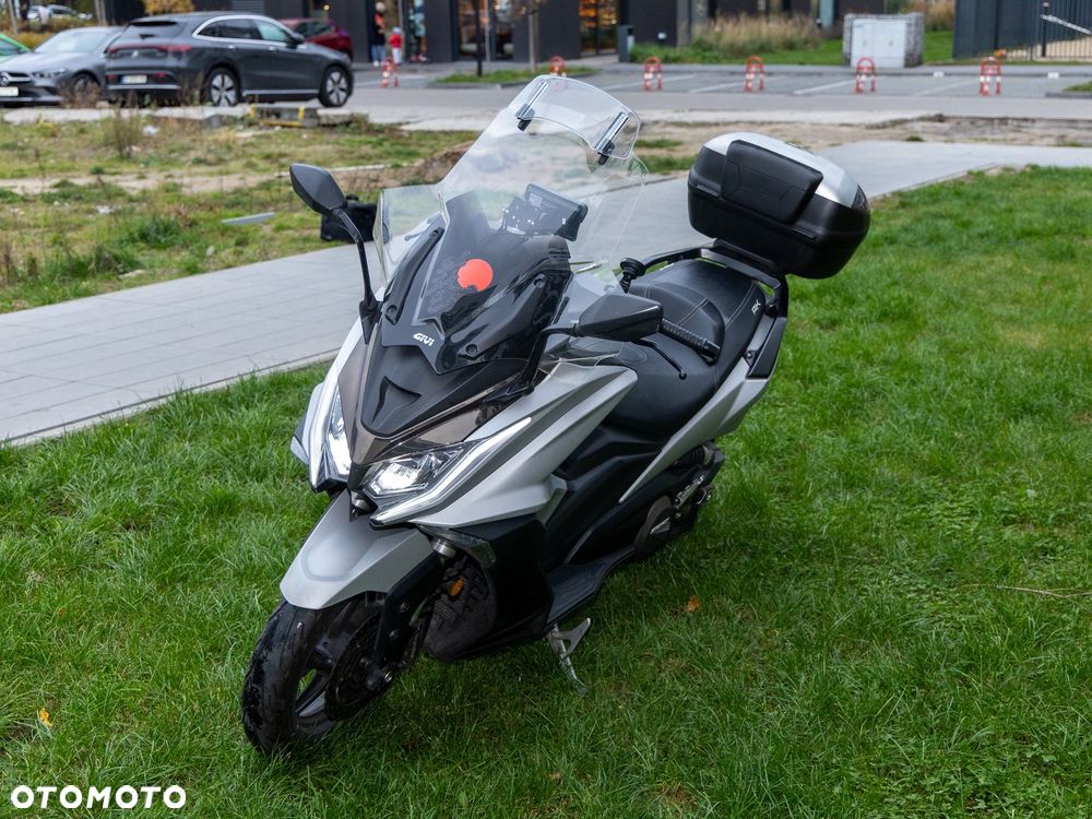 Kymco AK 550 - 6
