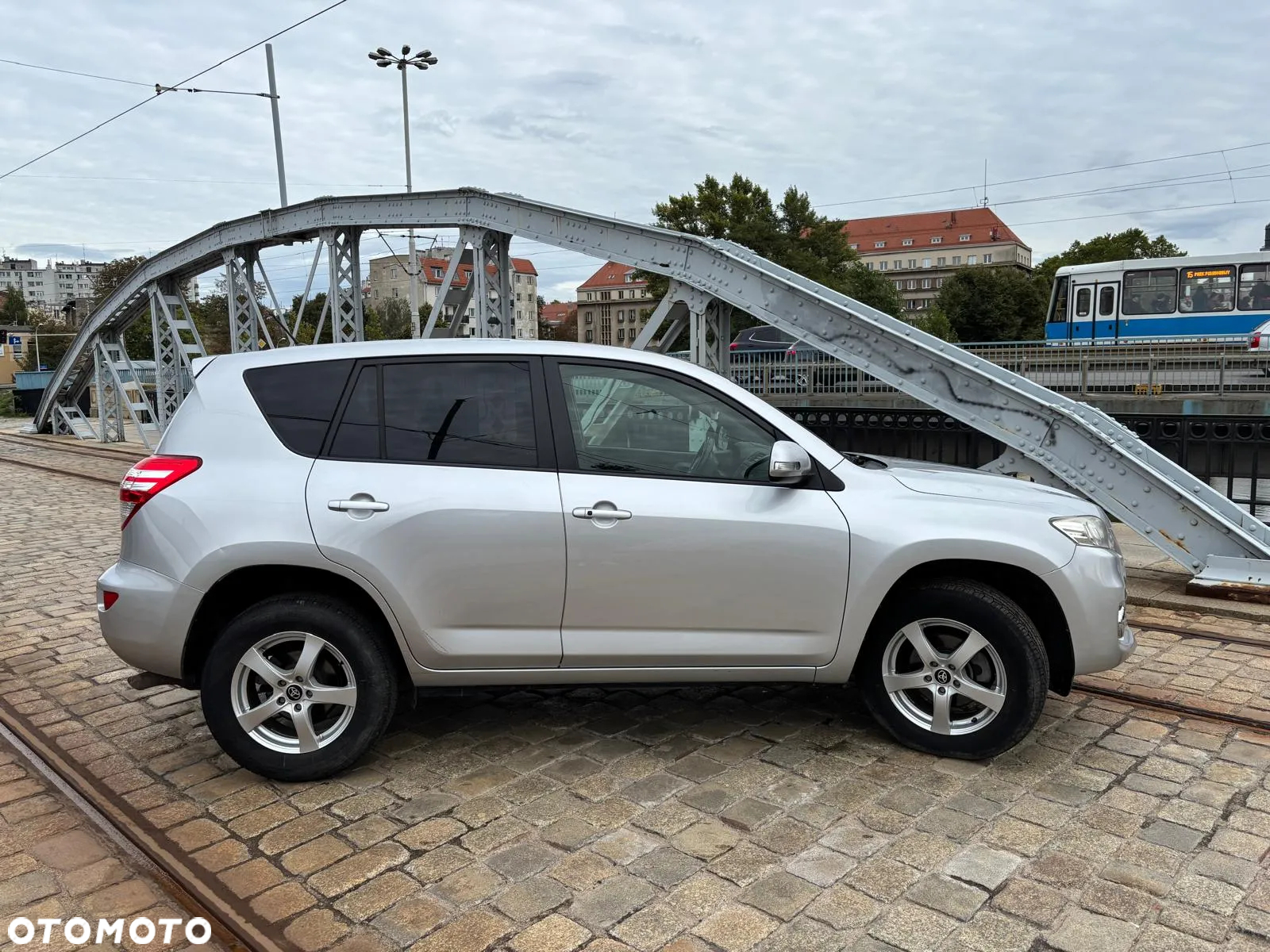 Toyota RAV4 - 30
