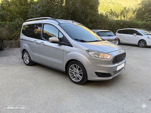 Ford Tourneo Courier - 1