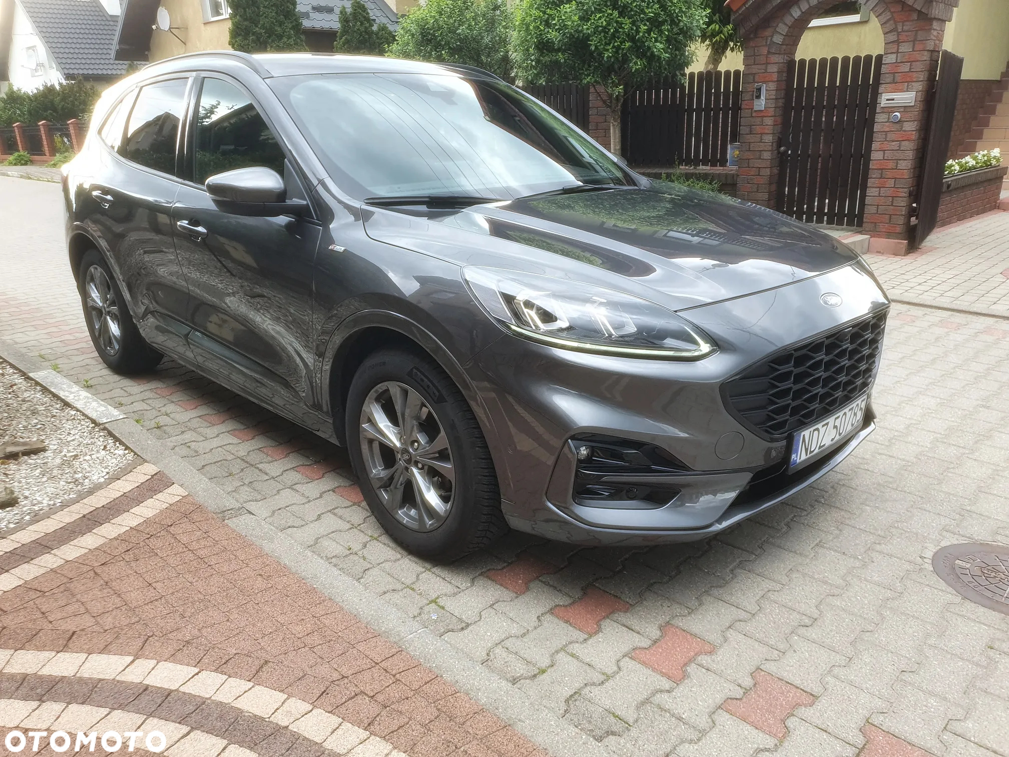 Ford Kuga - 2