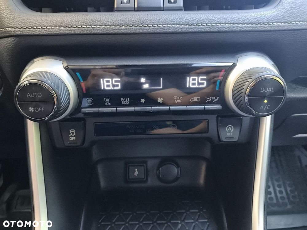 Toyota RAV4 2.0 Comfort 4x2 - 19