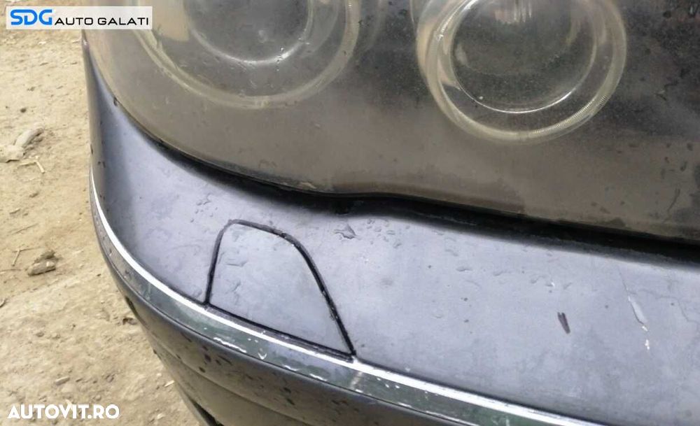 Bandou Ornament Crom Nichel cu Gauri Senzori Parcare Dreapta de pe Bara Spoiler Fata BMW Seria 7 E65 730 Facelift 2001 - 2008 Culoare A36/7 Titangrau II Metallic - 2