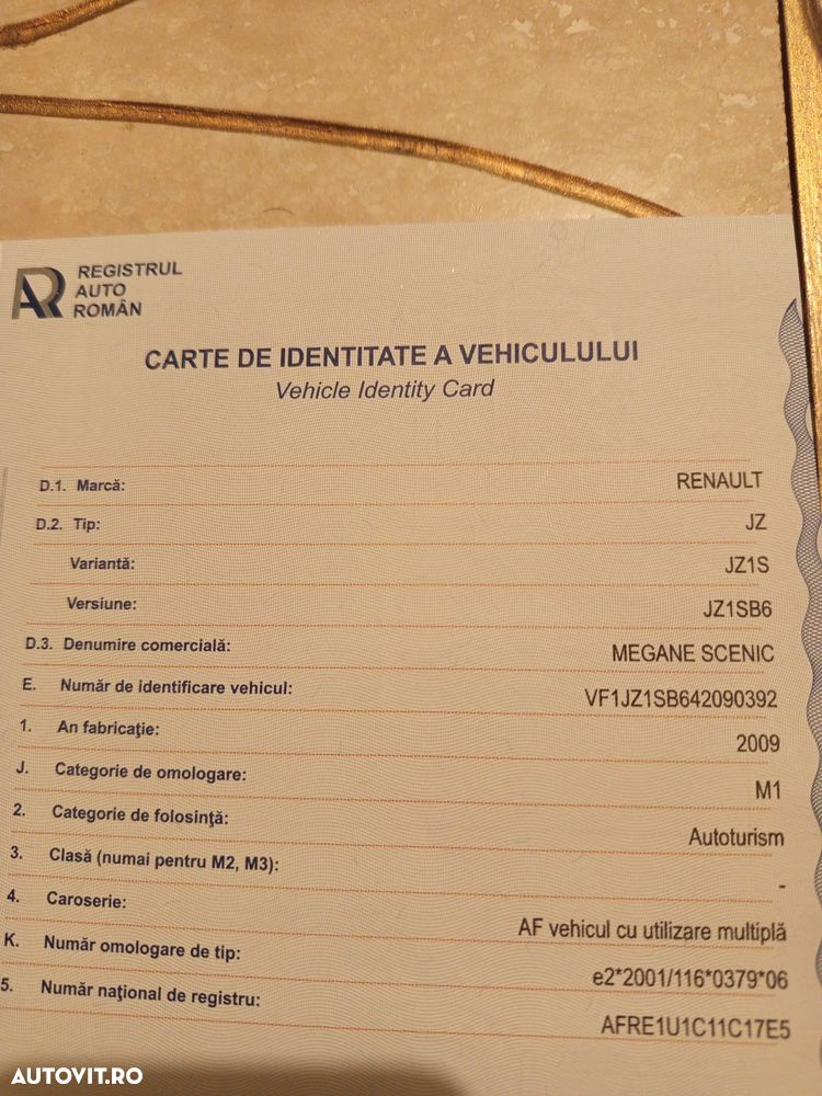 Renault Grand Scenic - 28