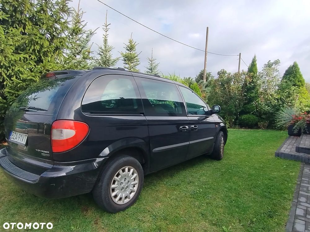 Chrysler Voyager 2004 photo 3