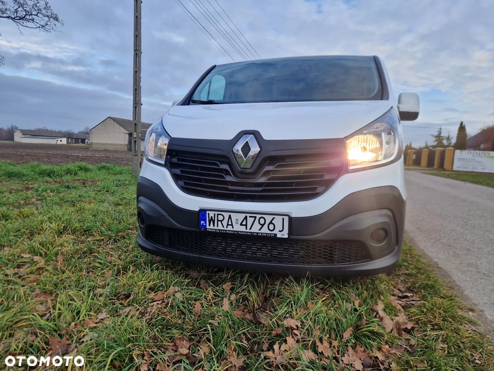Renault TRAFIC - 2