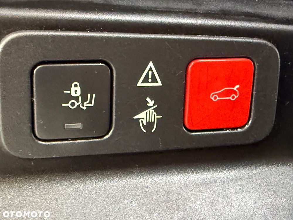 Peugeot 5008 BlueHDi 150 Allure - 19