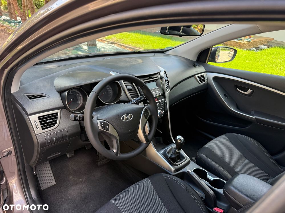 Hyundai i30 1.4 Trend - 21