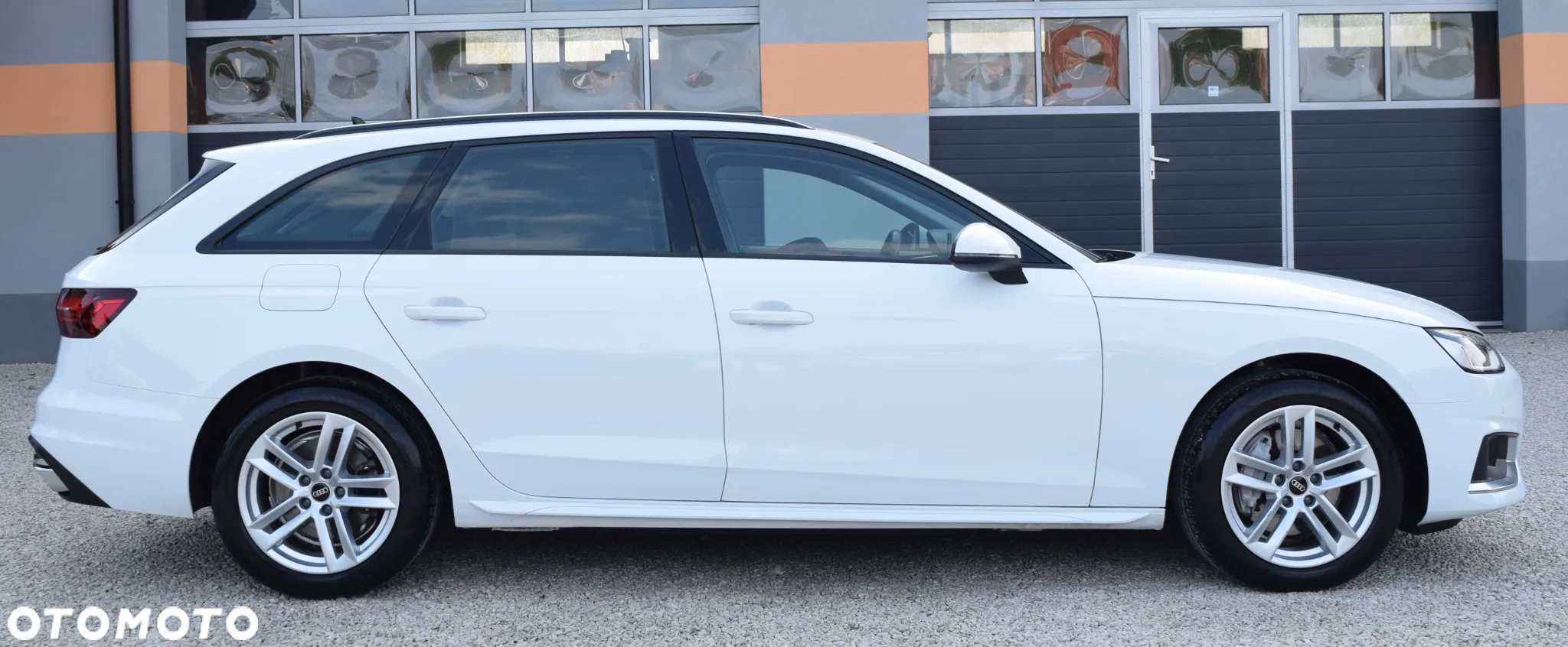 Audi A4 Avant 40 TDI quattro S tronic advanced - 13