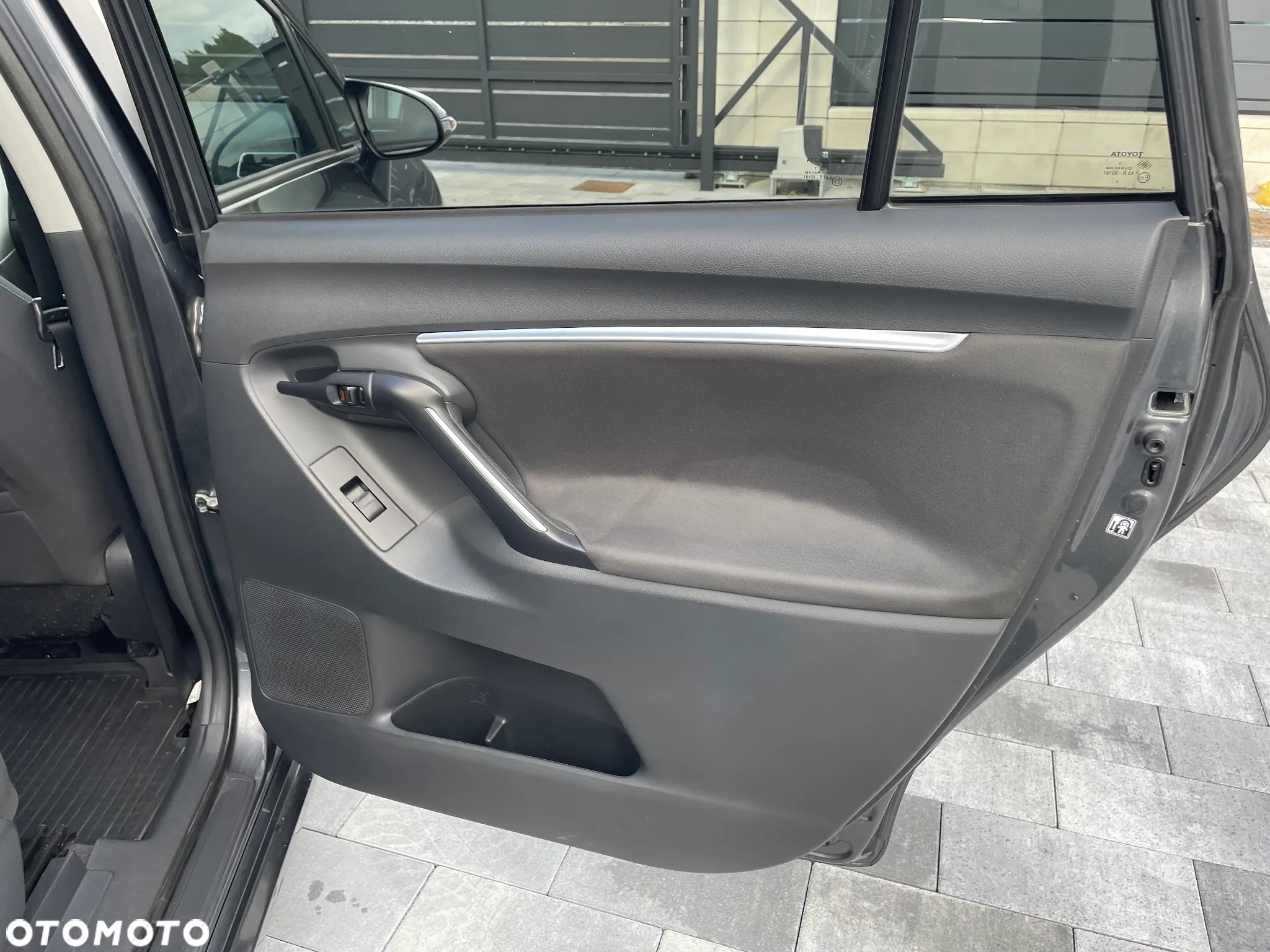 Toyota Verso 1.6 D-4D Prestige - 26