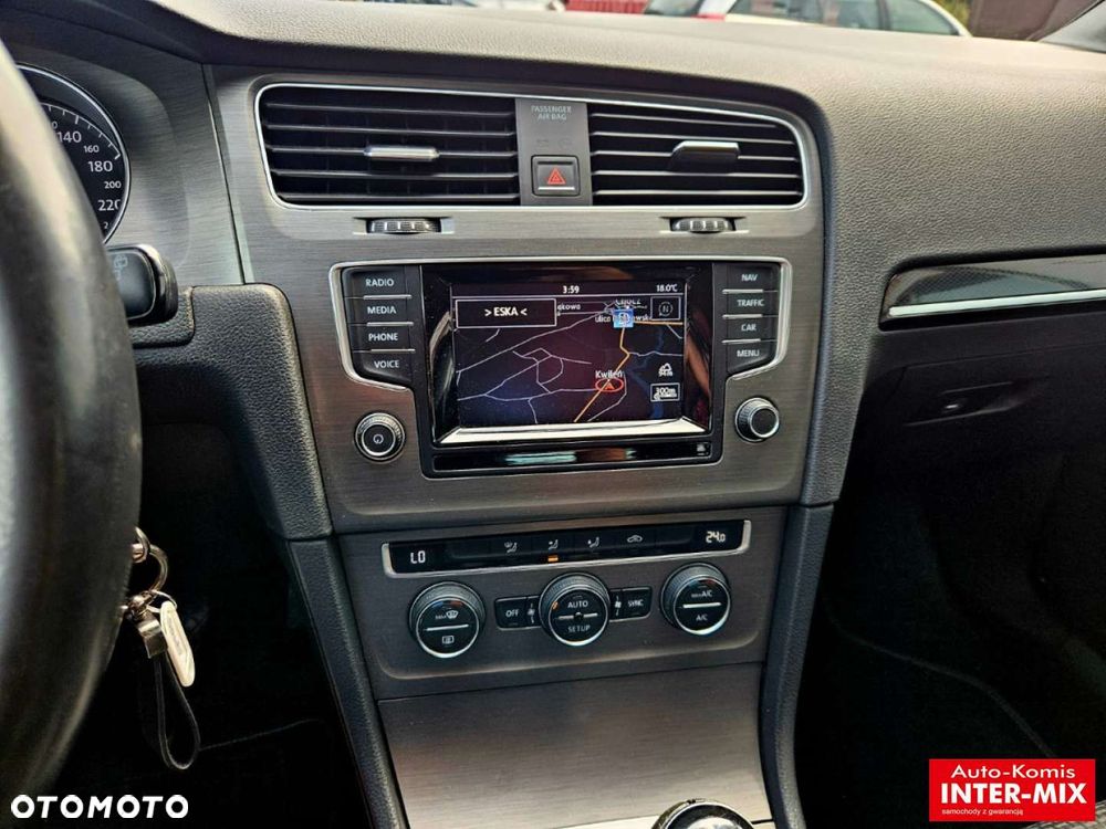 Volkswagen Golf - 18