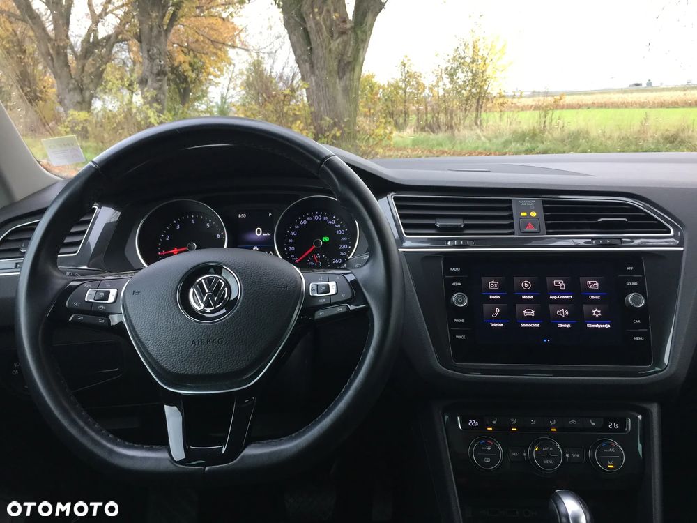 Volkswagen Tiguan - 10