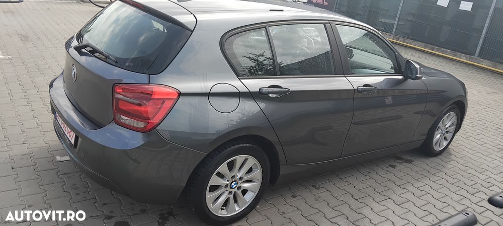 BMW Seria 1 118i Sport Line - 3