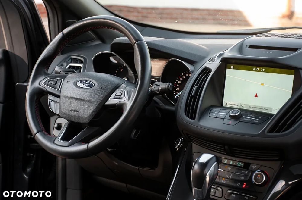 Ford Kuga 2.0 TDCi 4x4 ST-Line - 19