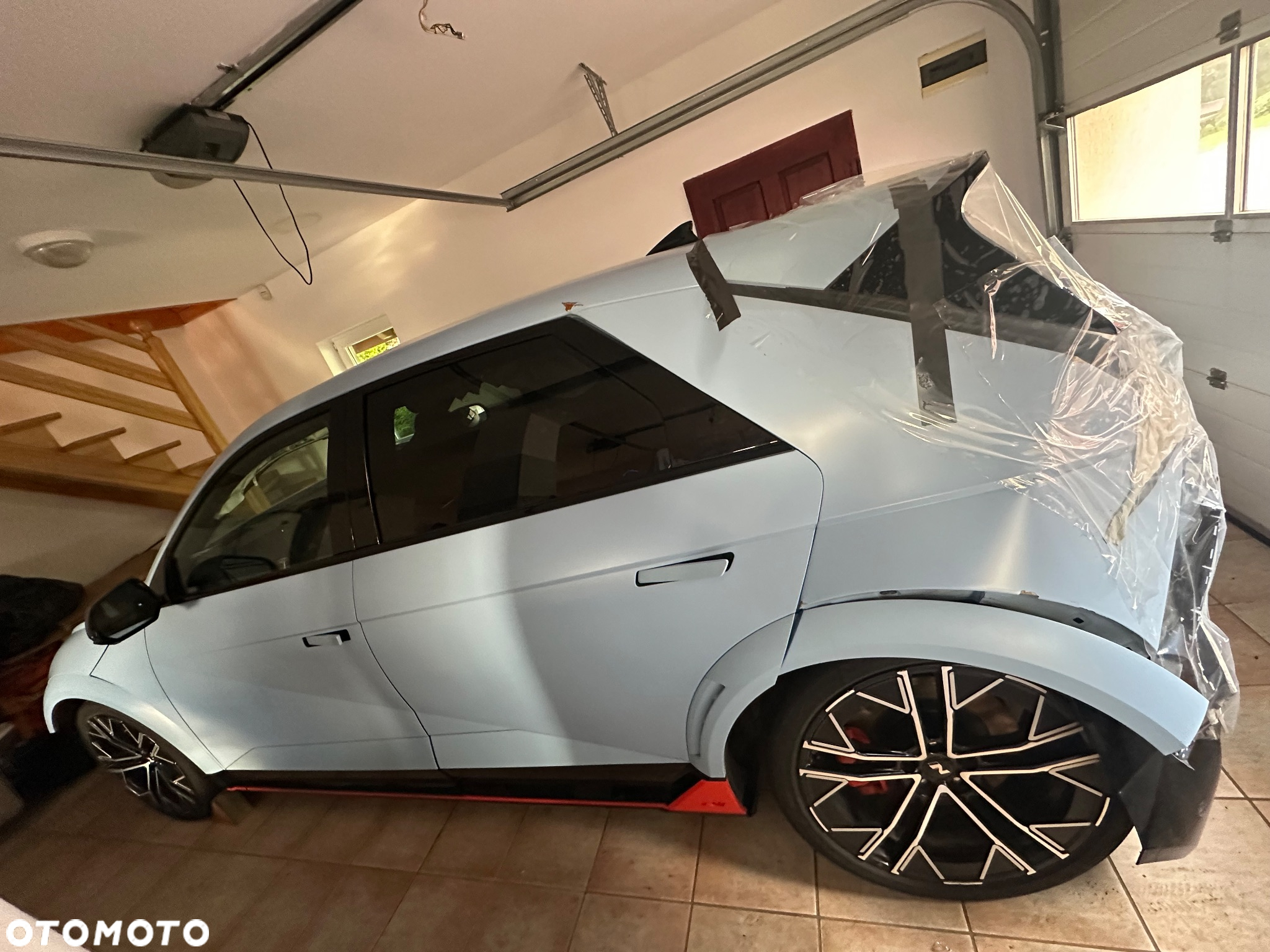 Hyundai IONIQ 5 - 5