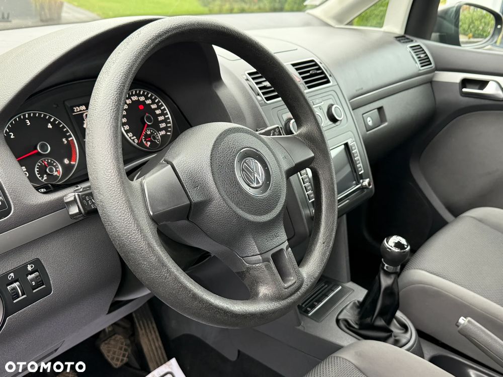 Volkswagen Touran 1.6 TDI DPF BlueMotion Technology Trendline - 25