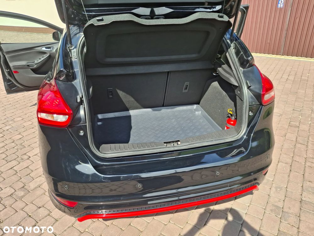 Ford Focus 1.5 EcoBoost ST-Line Black ASS - 19