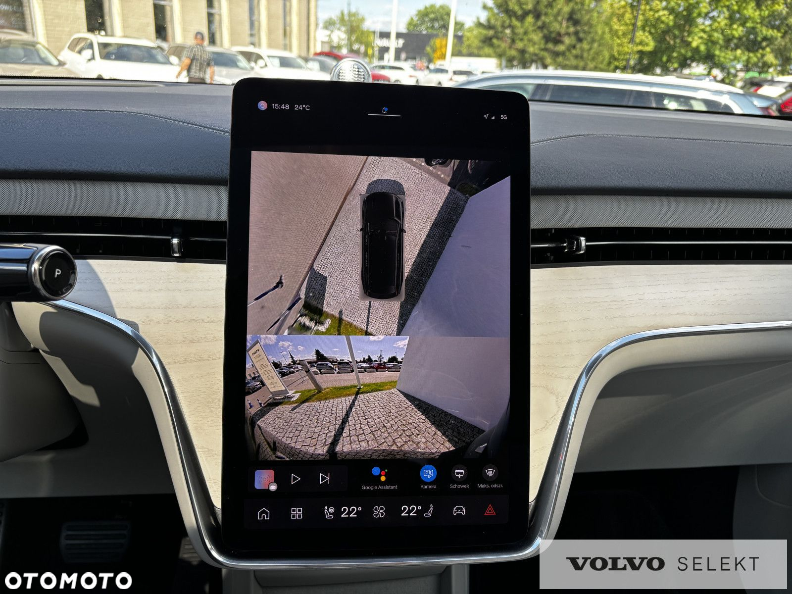 Volvo EX90 - 11