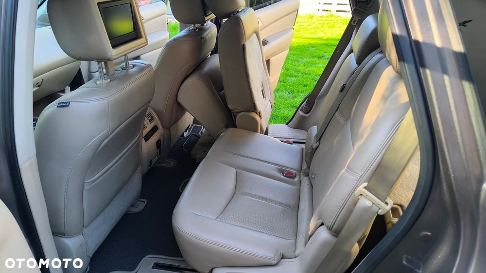 Nissan Pathfinder - 29