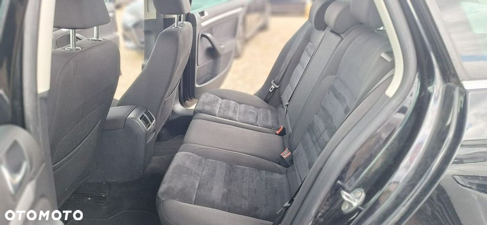 Volkswagen Golf - 21