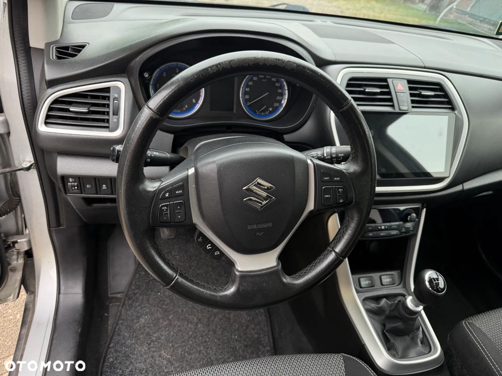 Suzuki SX4 S-Cross 1.6 DDiS Comfort - 13