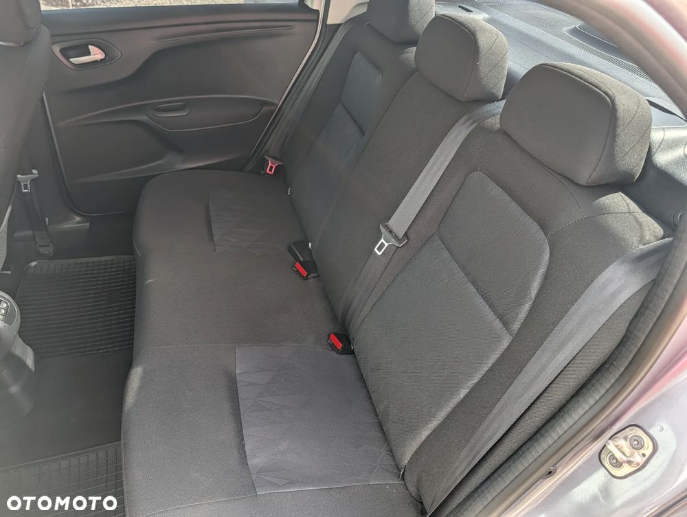 Citroën C-Elysée 1.5 BlueHDi Feel - 16