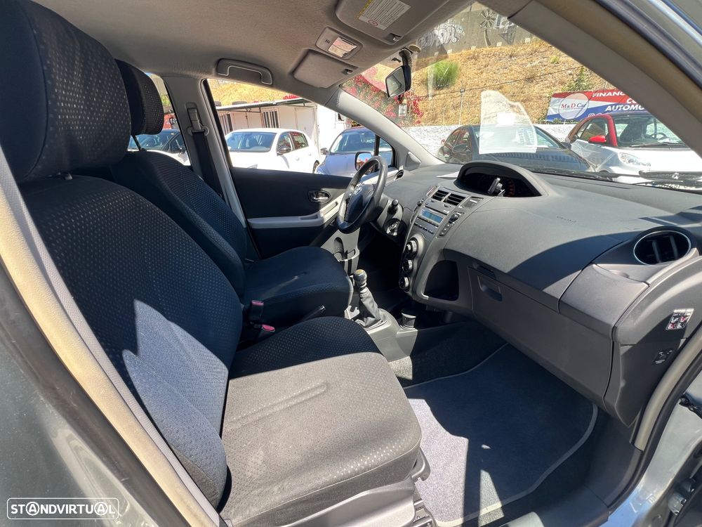 Toyota Yaris 1.4 D-4D Sol - 9
