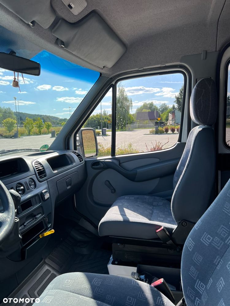 Mercedes-Benz Sprinter - 7