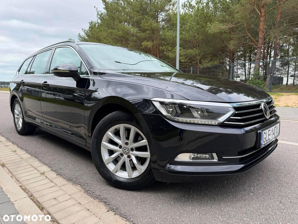 Volkswagen Passat 2.0 TDI SCR DSG Comfortline - 12