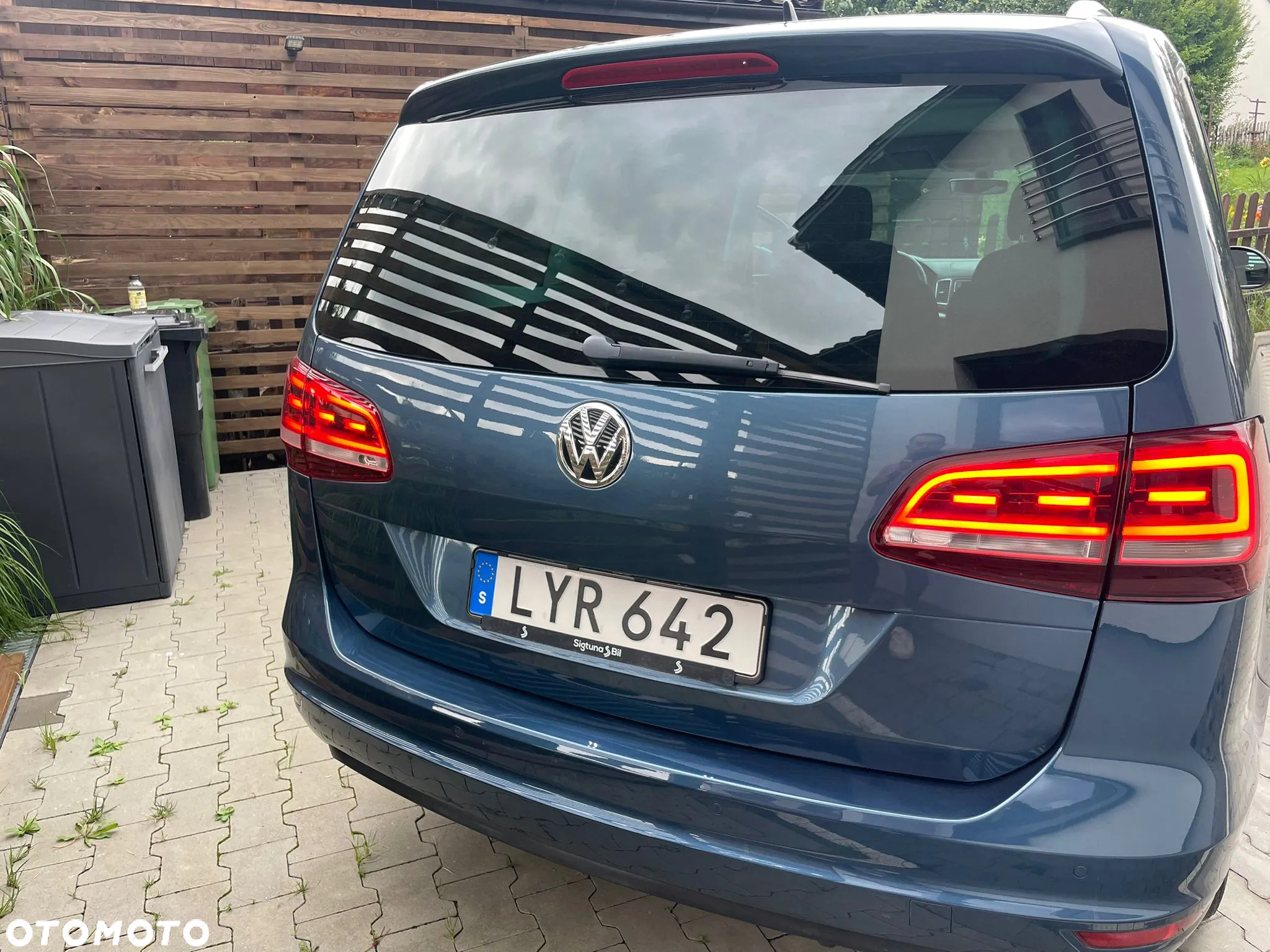 Volkswagen Sharan 2.0 TDI (BlueMotion Technology) Highline - 2