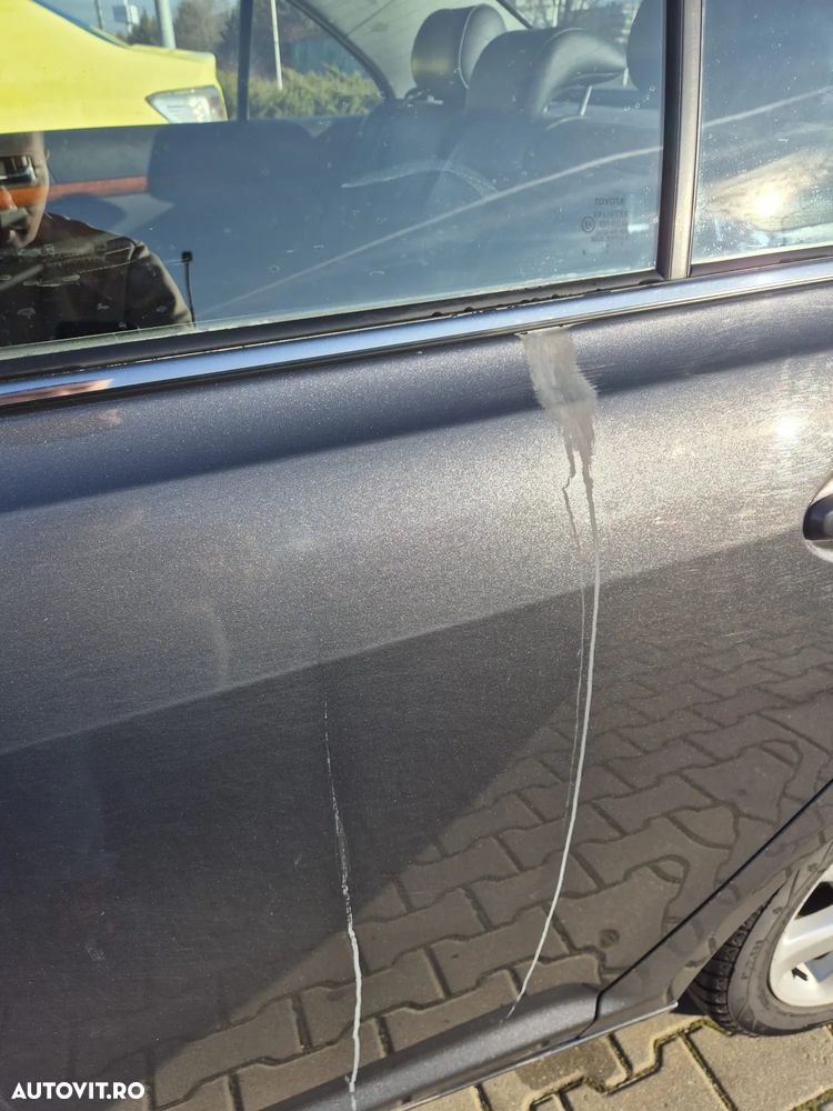 Toyota Avensis 2.0 Sedan Executive - 7