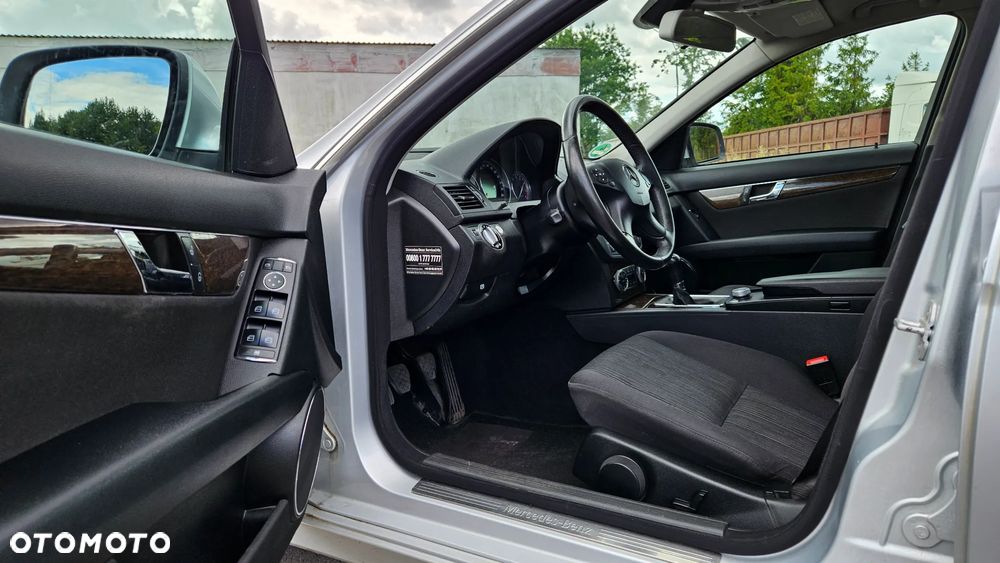 Mercedes-Benz Klasa C 180 Kompressor Elegance - 18